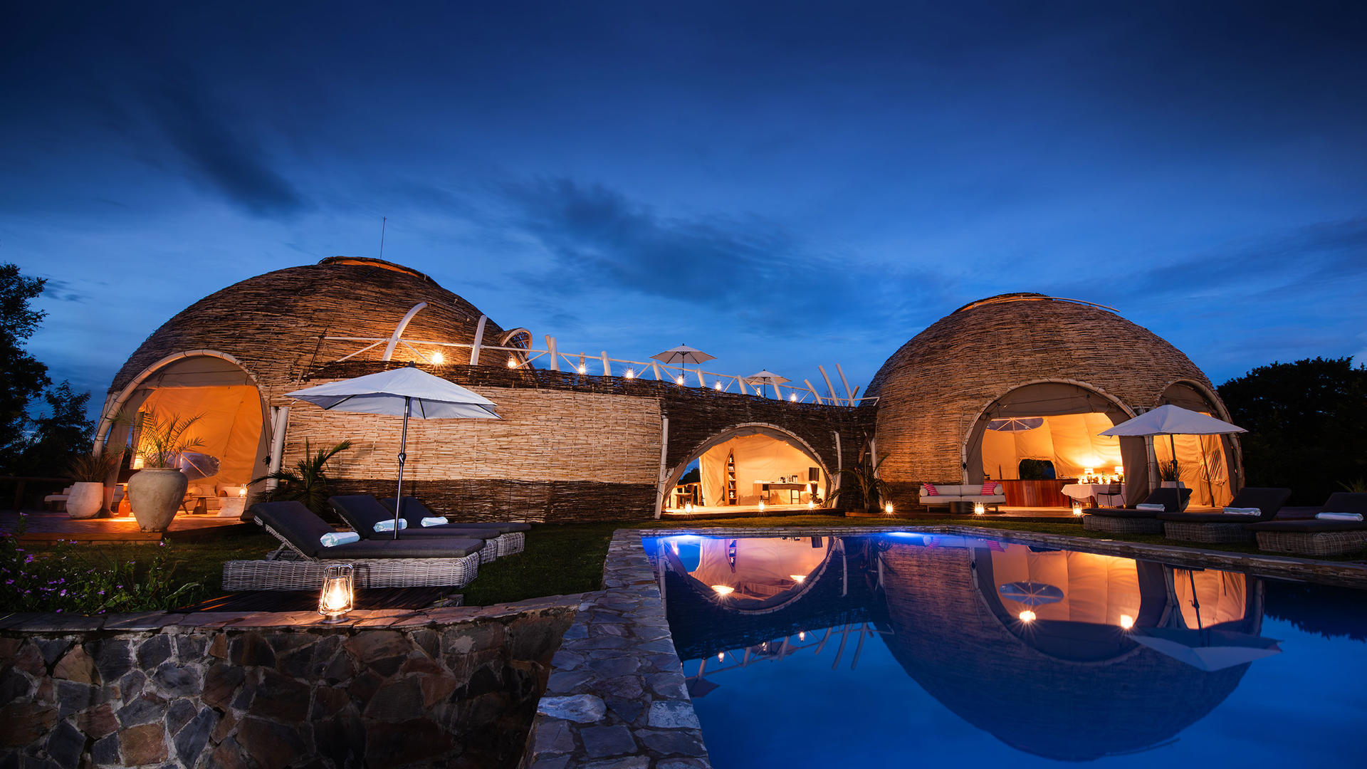 Ila Safari Lodge & Sausage Tree Camp